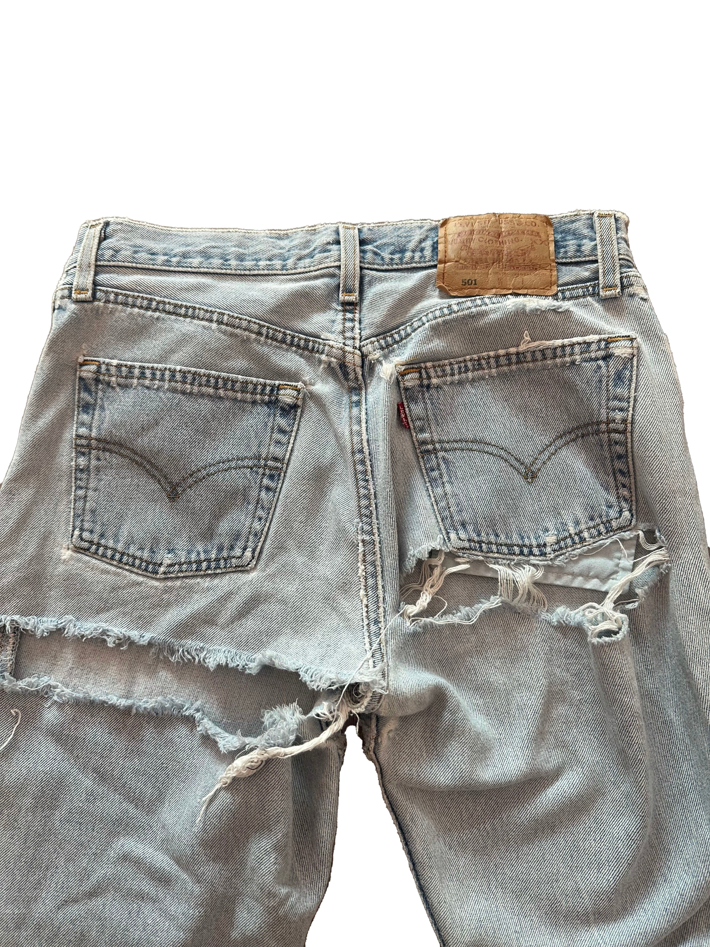 VINTAGE LEVI'S 501 DISTRESSED